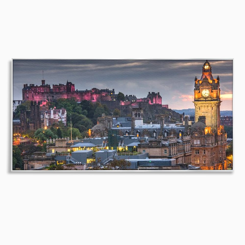 Tablou canvas cu tablou canvas cu peisaj urban din scotia la amurg, in rama de aluminiu argintiu